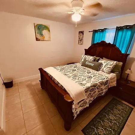 Cheerful 1-Bed On Oakland Park Fl Vila